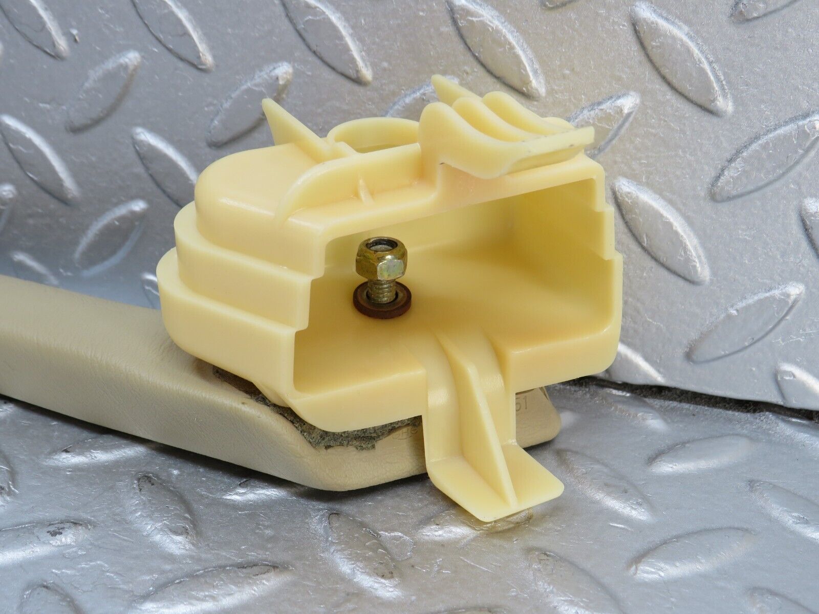 36722 Mercedes-Benz W201 190E 2.0L Interior Door Handle Beige Left 2018100351 2017200128