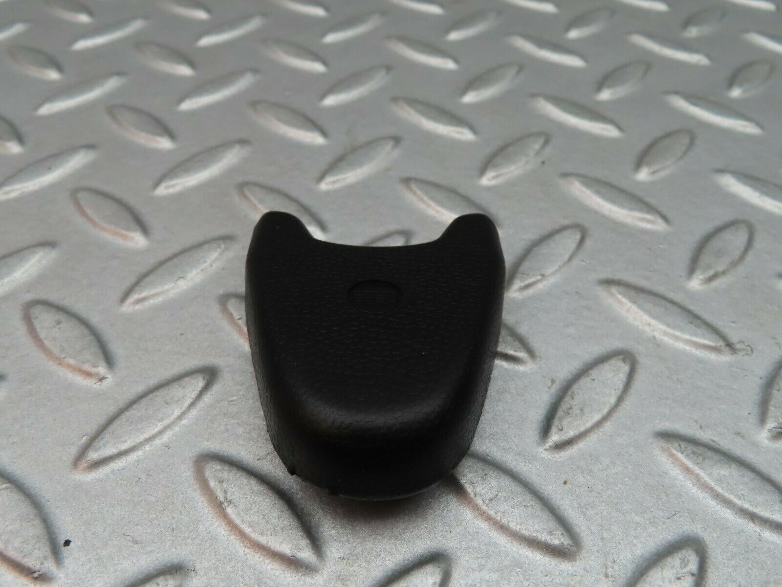 5738 Mercedes-Benz W123 200 Seat Belt Plastic Cap 0008680430