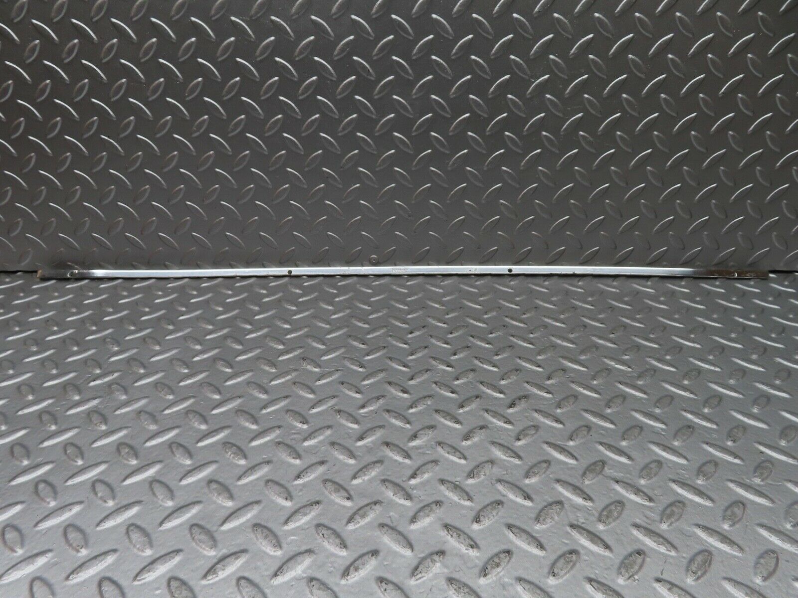 20446 Mercedes-Benz W114 280CE Coupe Sunroof Chrome Trim