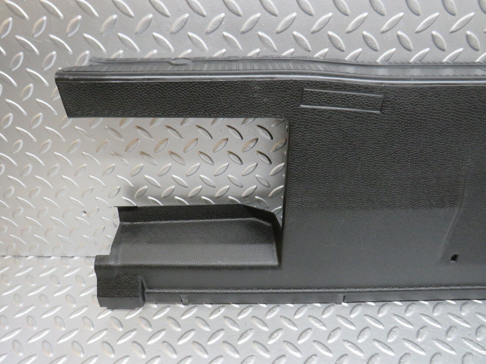 30648 Mercedes-Benz W201 190E 2.0L Boot Rear Plastic Cover 2016940425