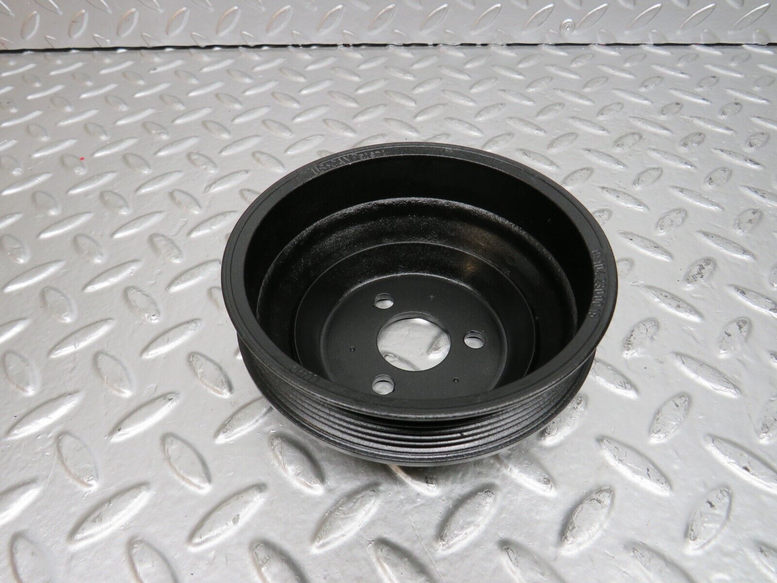 24820 Mercedes-Benz W140 S320 Water Pump Pulley 1042300015