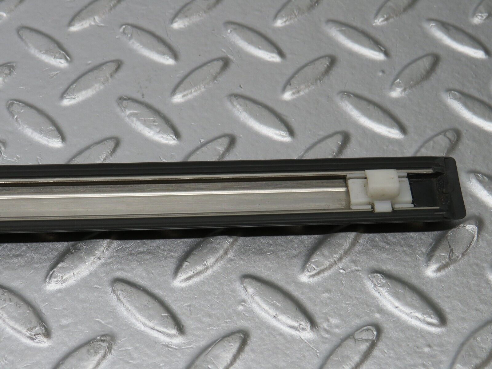 33849 Mercedes-Benz W201 190E 2.0L Rear Left Door Centre Moulding Trim
