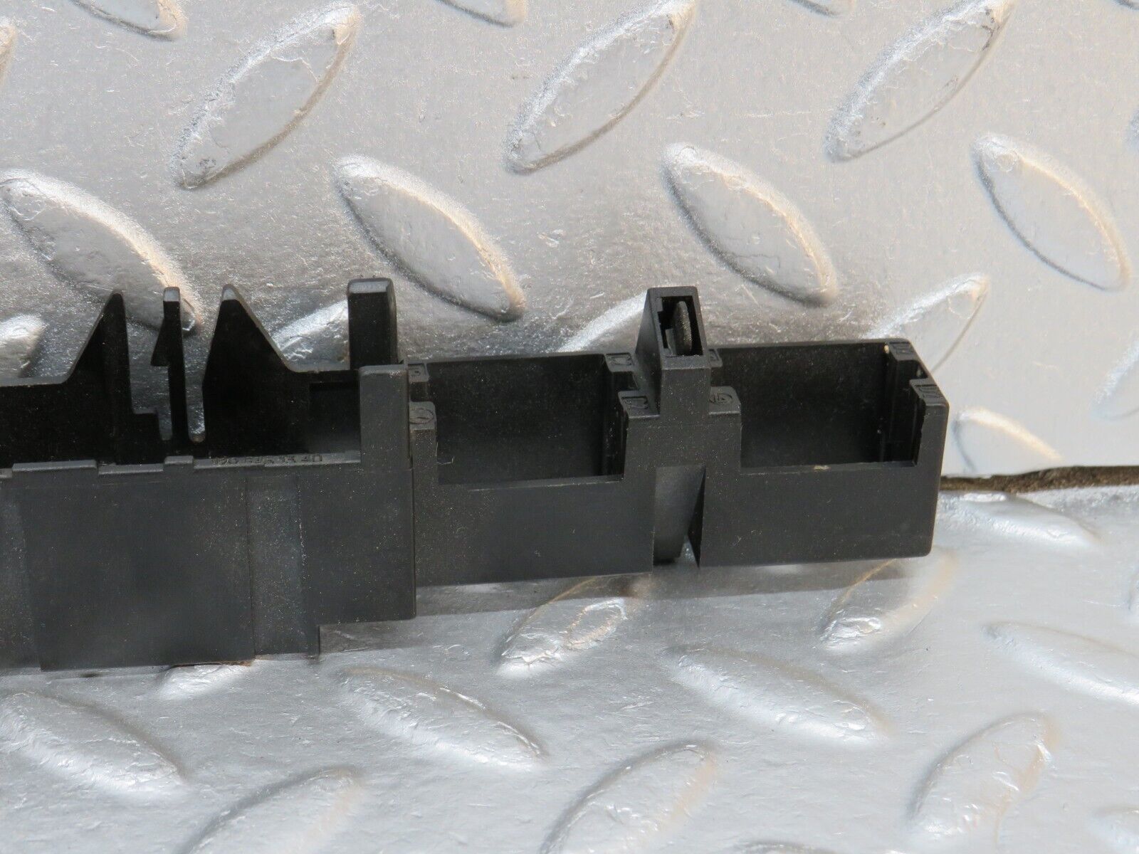 39750 Mercedes-Benz R129 320SL Coupe Connector Holder 1295451340