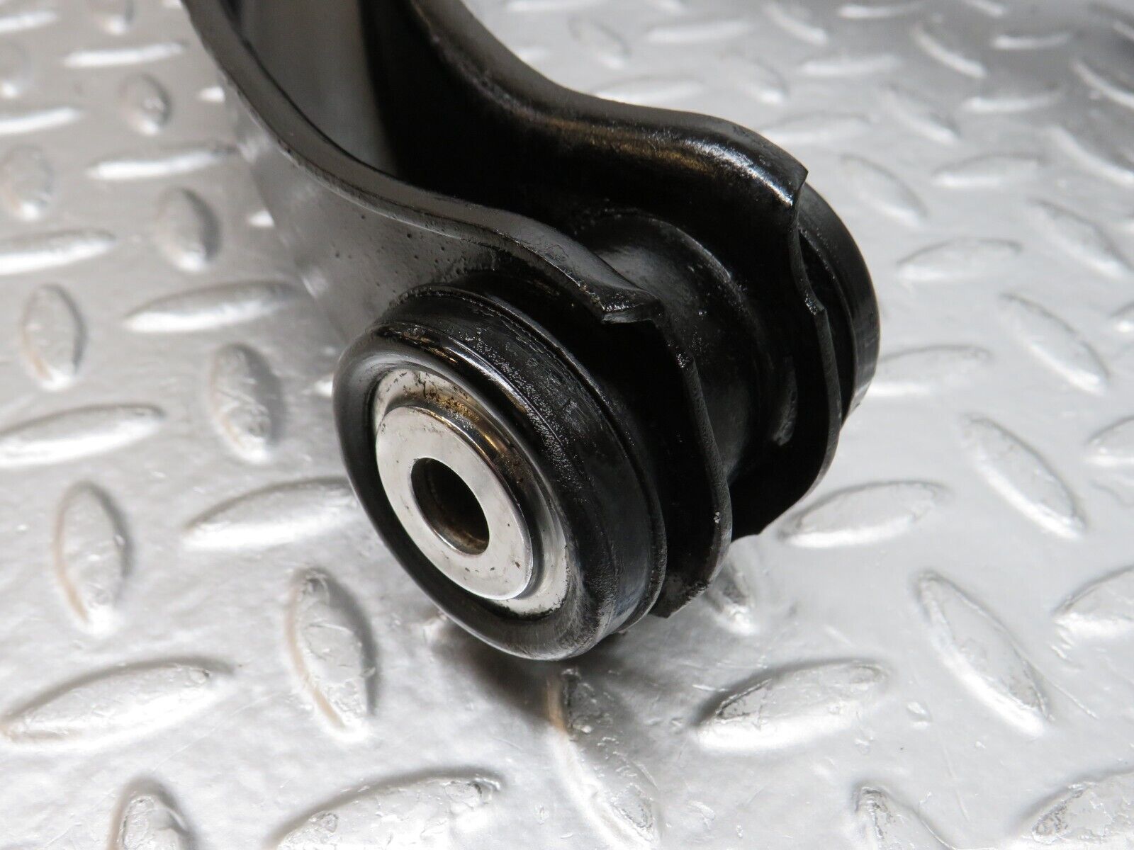 0813 Mercedes-Benz C107 350SLC Coupe Upper Control Arm Front Left