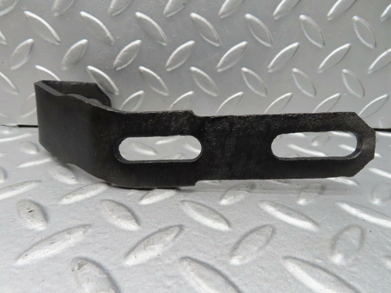 14508 Mercedes-Benz W116 350SE Front Bumper Bracket Holder