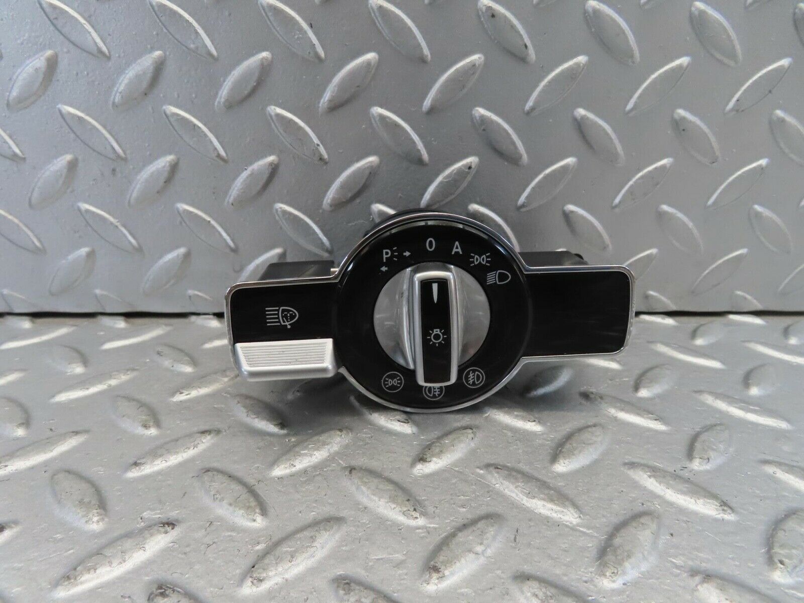 11079 Mercedes-Benz W221 S320 Headlight Switch 2215451104