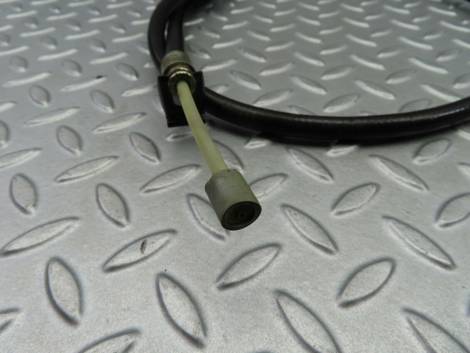 5922 Mercedes-Benz W123 200 Handbrake Cable