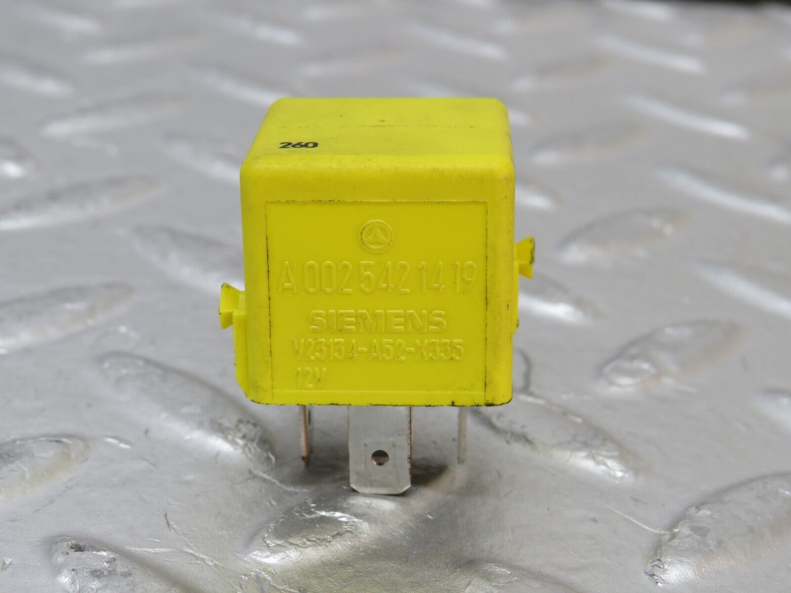 34869 Mercedes-Benz W210 320E Multi Purpose Relay 0025421419