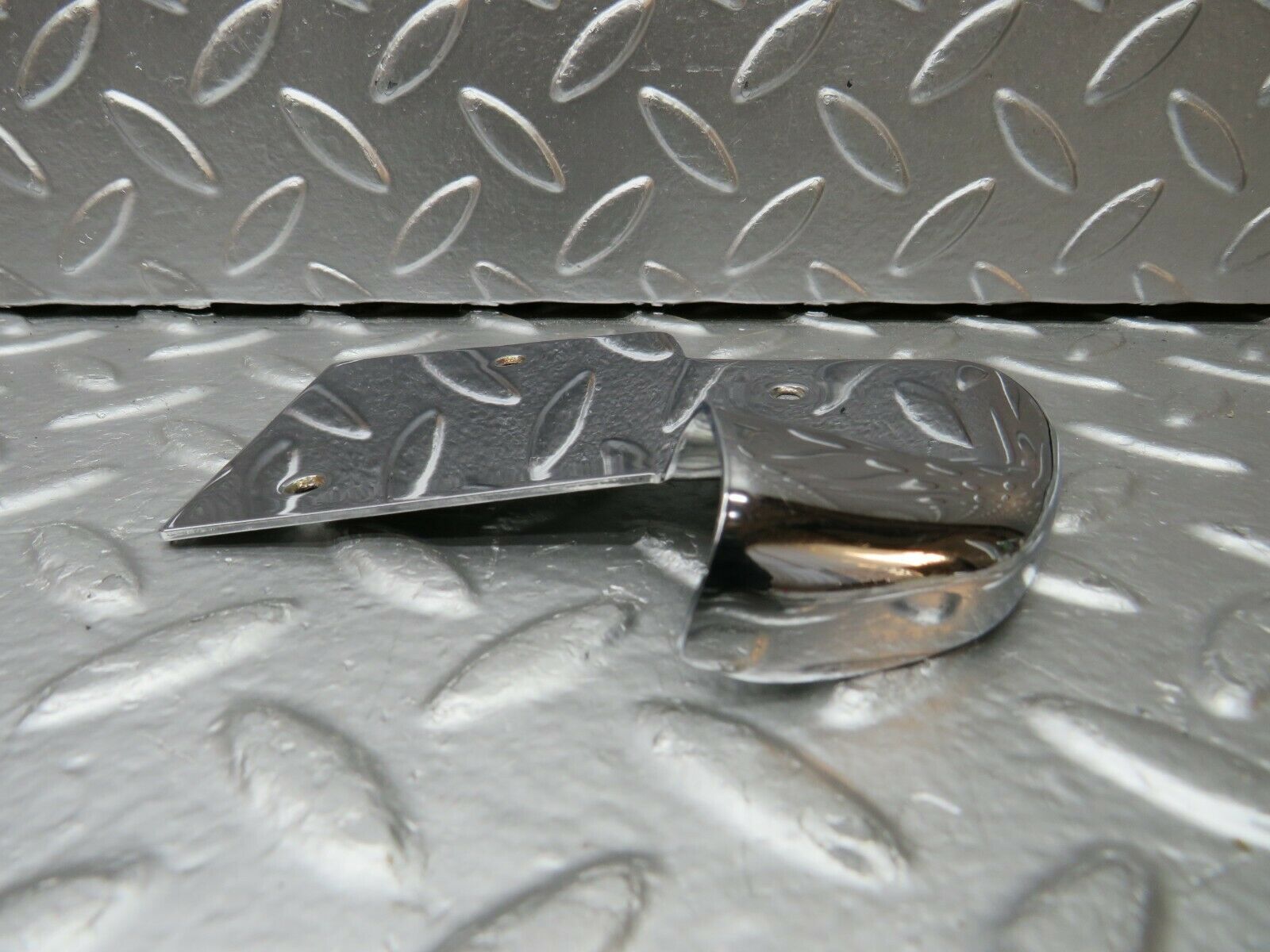 22353 Mercedes-Benz C124 E220 Coupe B Pillar Chrome Cover Plate Right Side