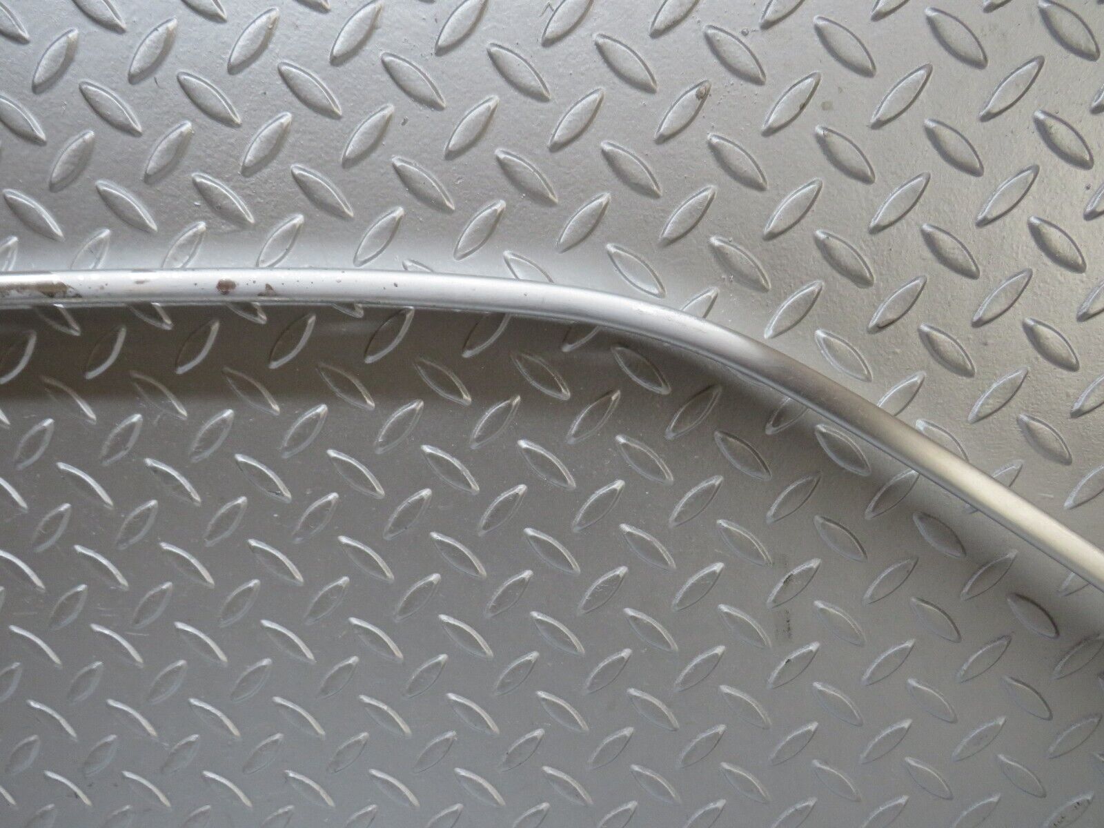 34456 Mercedes-Benz C126 380SEC Coupe Roof Chrome Trim Right Side