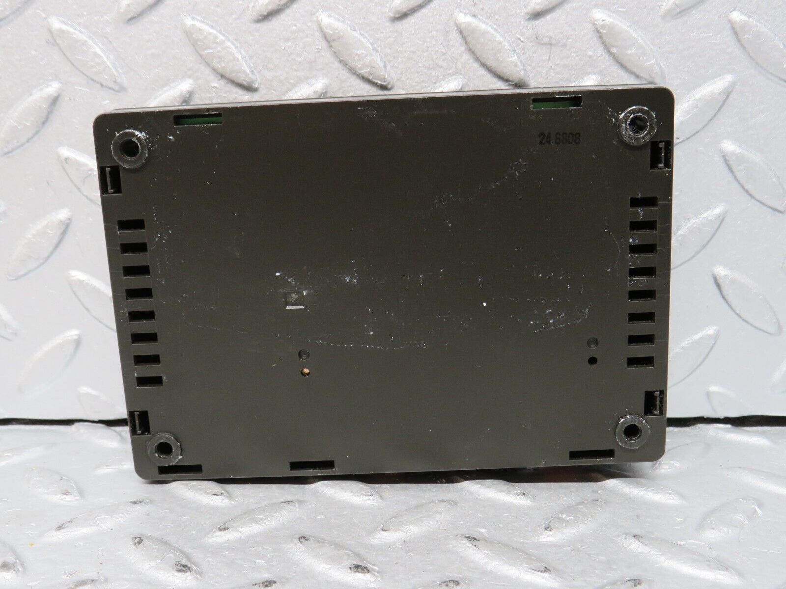 36506 Mercedes-Benz W201 190E 2.0L Dynamulti Sound System PIONEER RD-N170