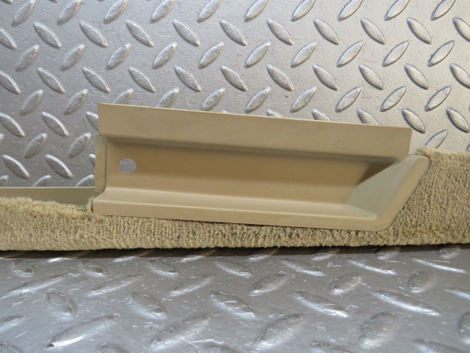 38284 Mercedes-Benz R129 280SL Coupe Right Door Sill Cover Beige 1296800235