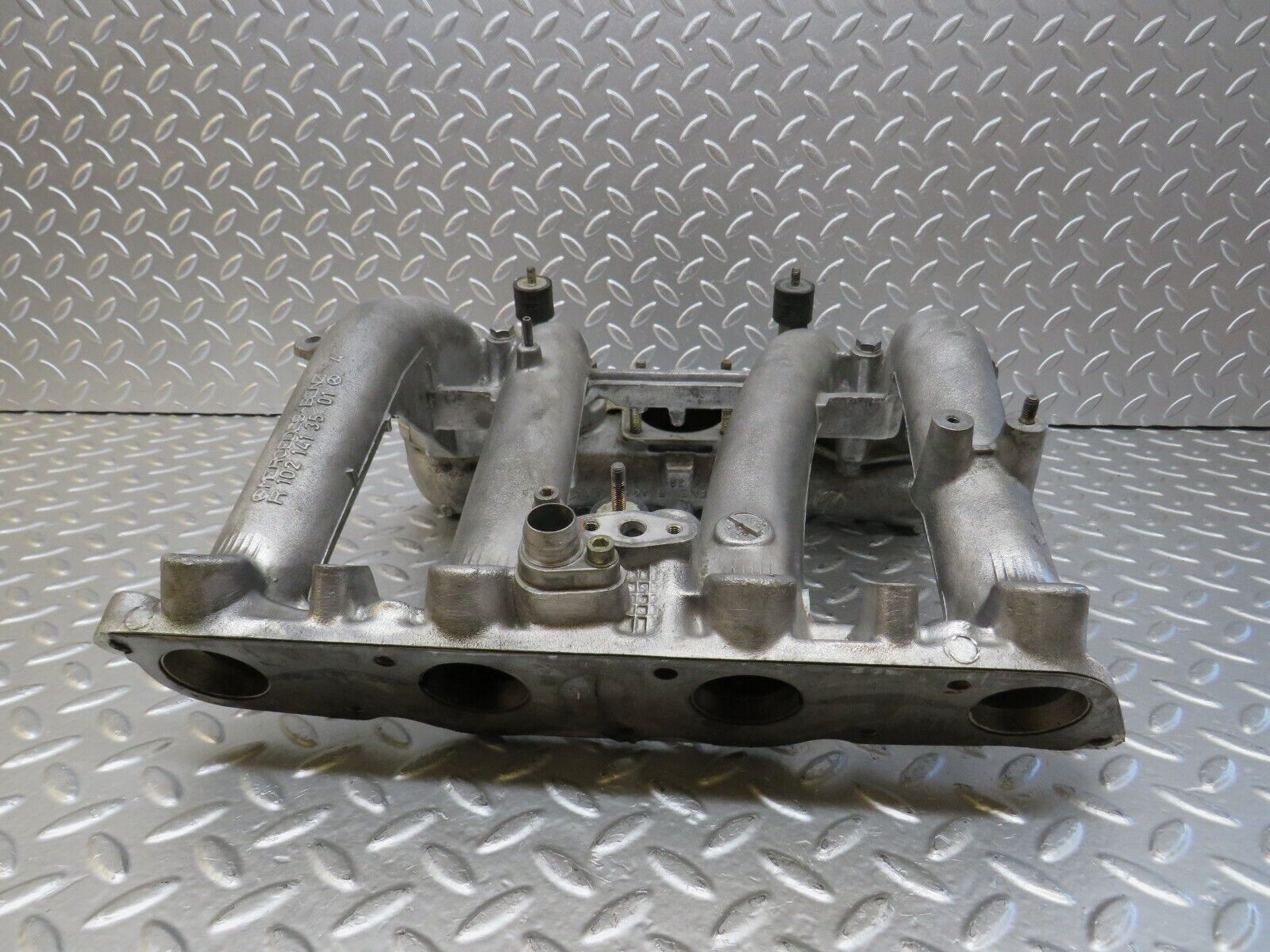 25713 Mercedes-Benz W201 Air Intake Manifold 1021413501