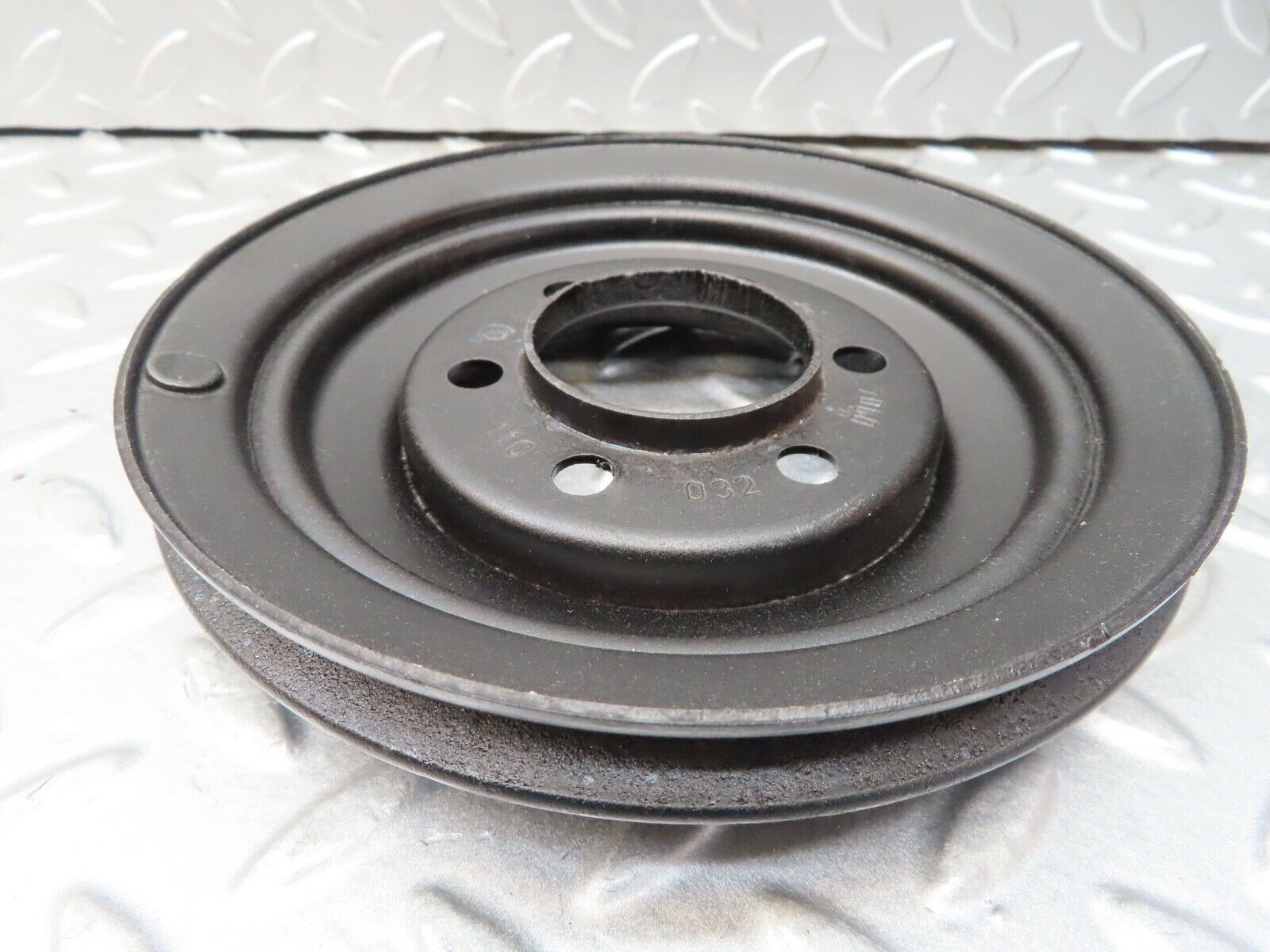 17045 Mercedes-Benz C123 280CE Coupe Crankshaft Pulley 1100320904