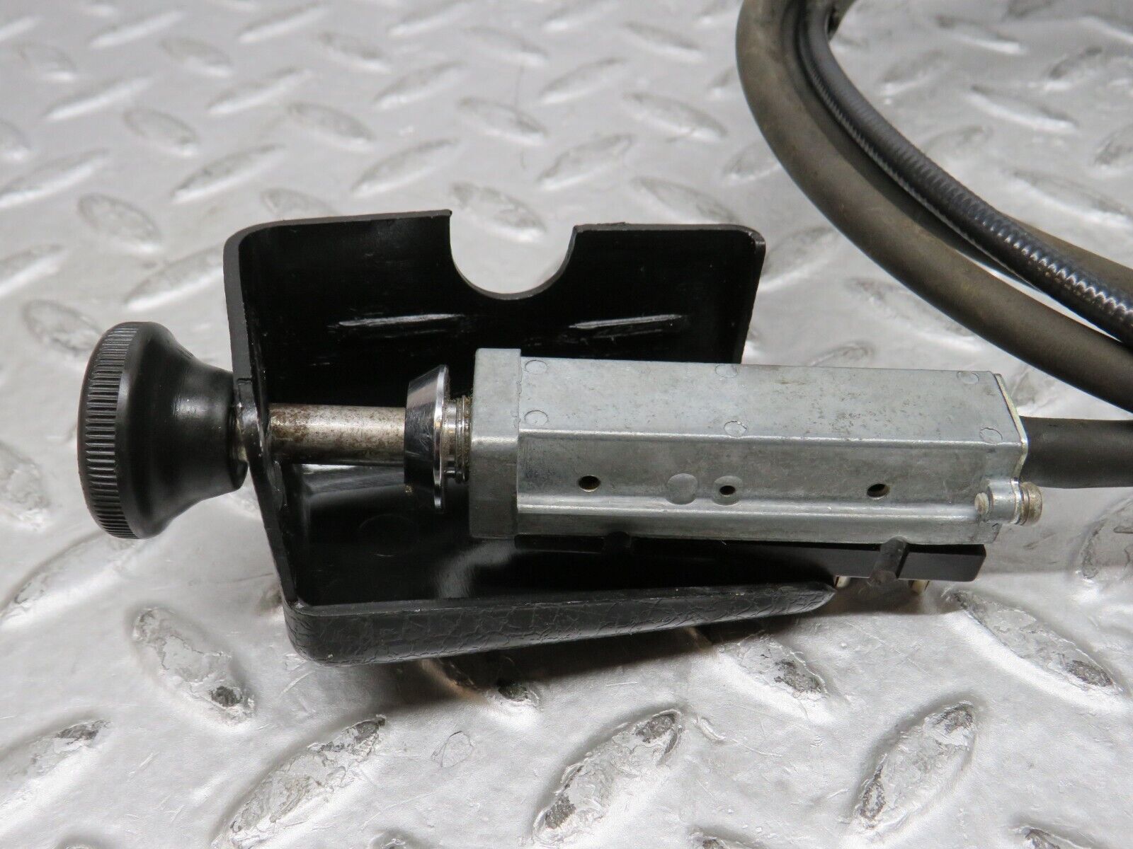 37408 Mercedes-Benz W109 300SEL Choke Cable With Knob 8034/3