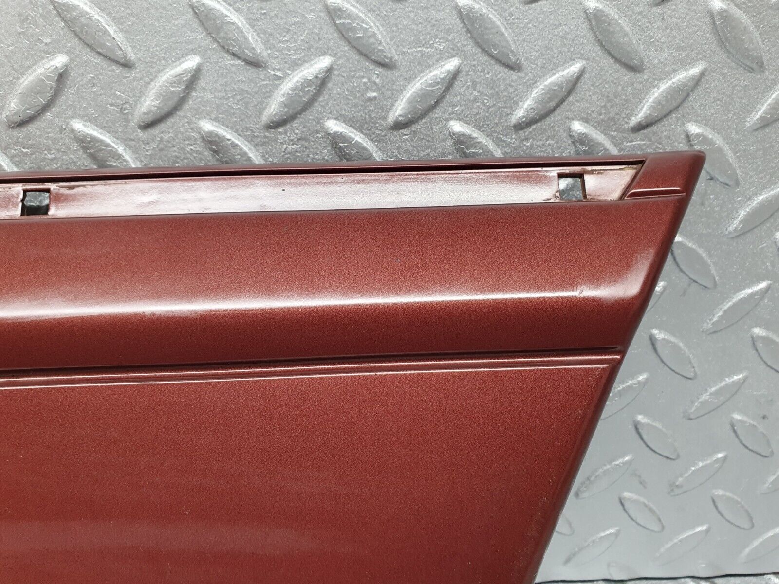 40939 Mercedes-Benz W126 300SE Front Right Fender Wing Moulding Trim 1266903640