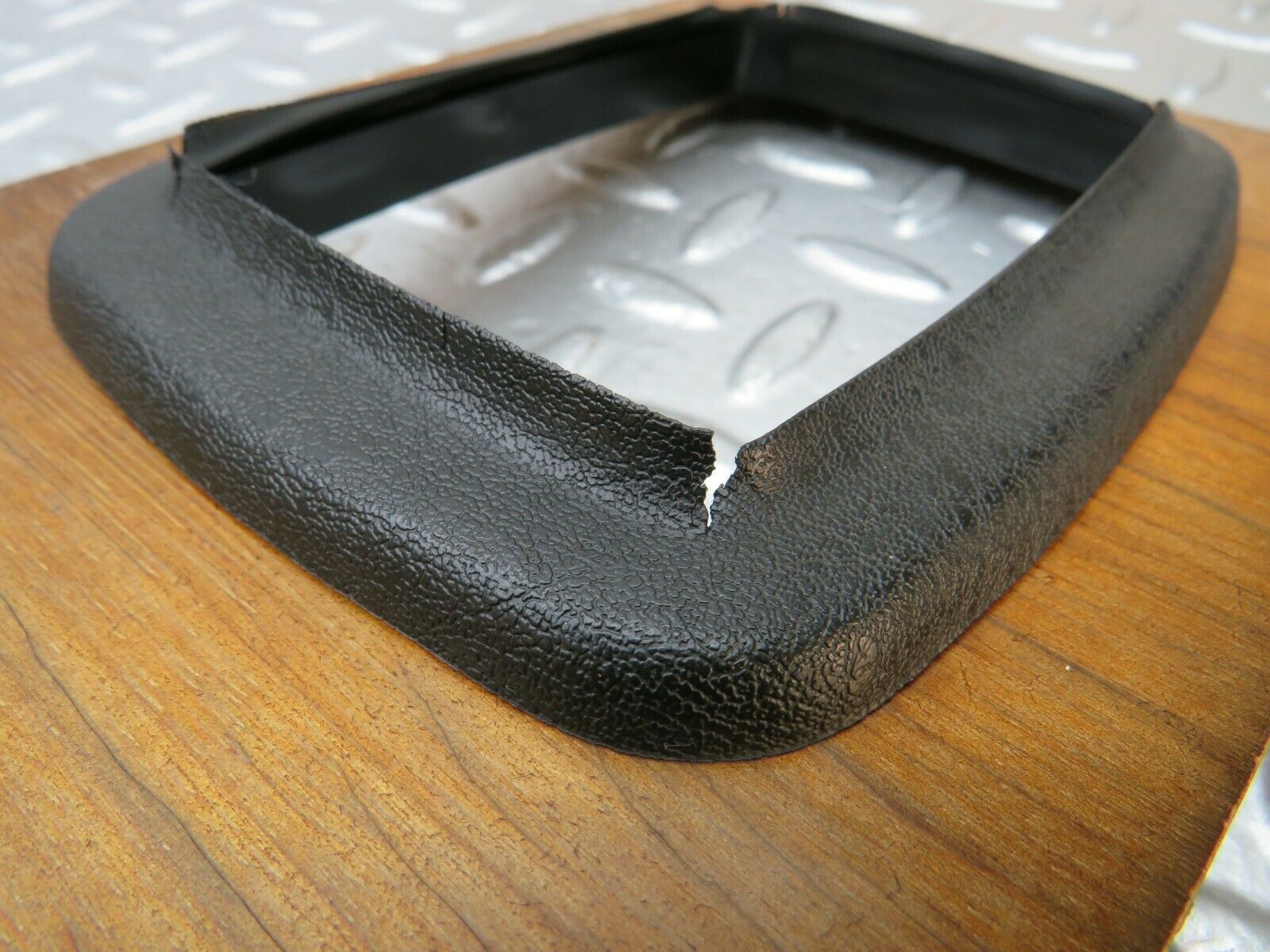 23011 Mercedes-Benz C123 230CE Coupe Centre Console Wood Panel 1232670197