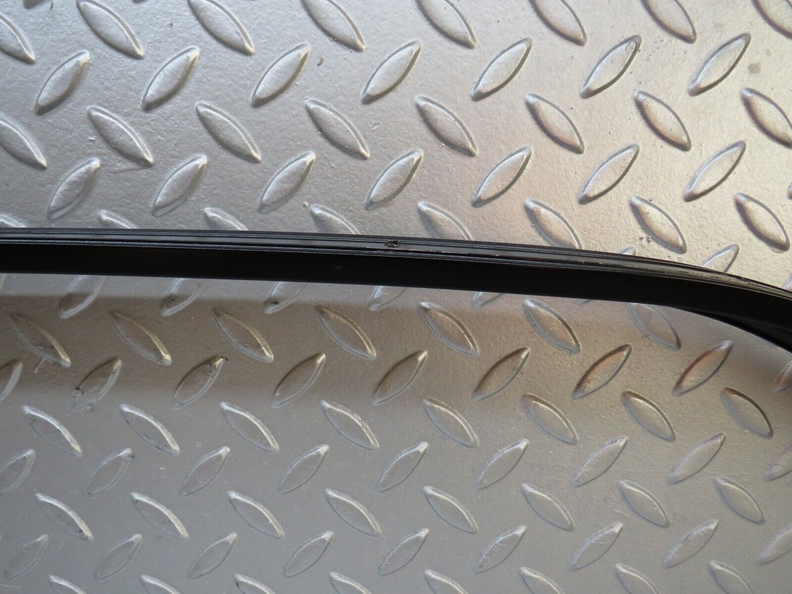 37030 Mercedes-Benz C126 420SEC Coupe Roof Trim Right