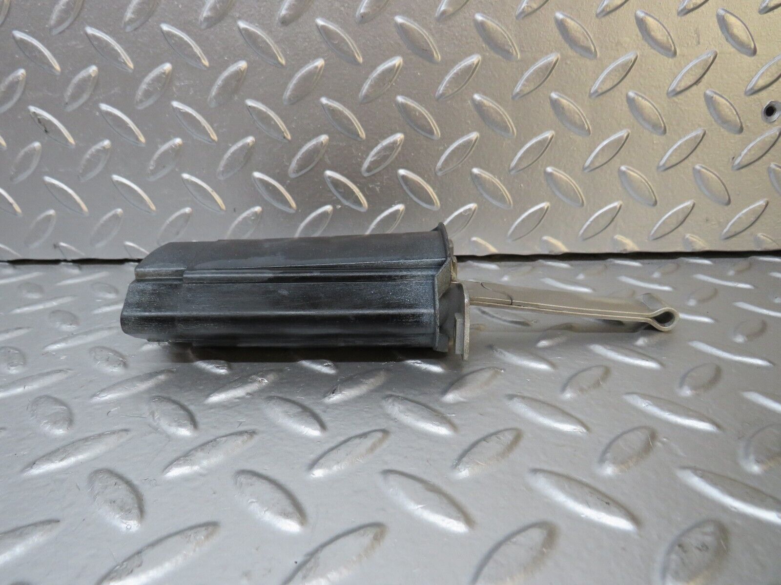 30264 Mercedes-Benz W124 230E Door Safety Check Strap