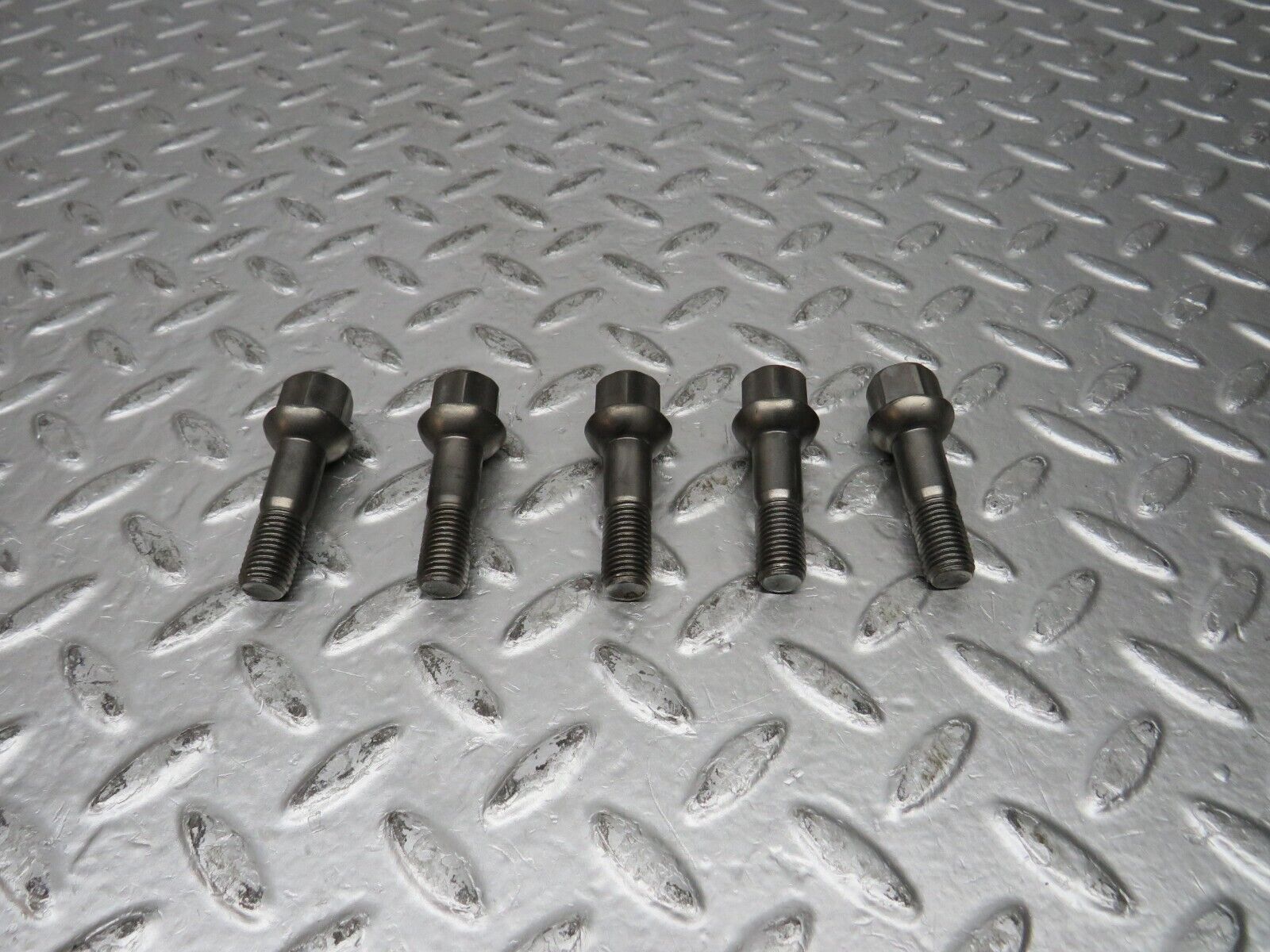 31866 Mercedes-Benz 5x Alloy Wheel Lug Bolt M12x1.5