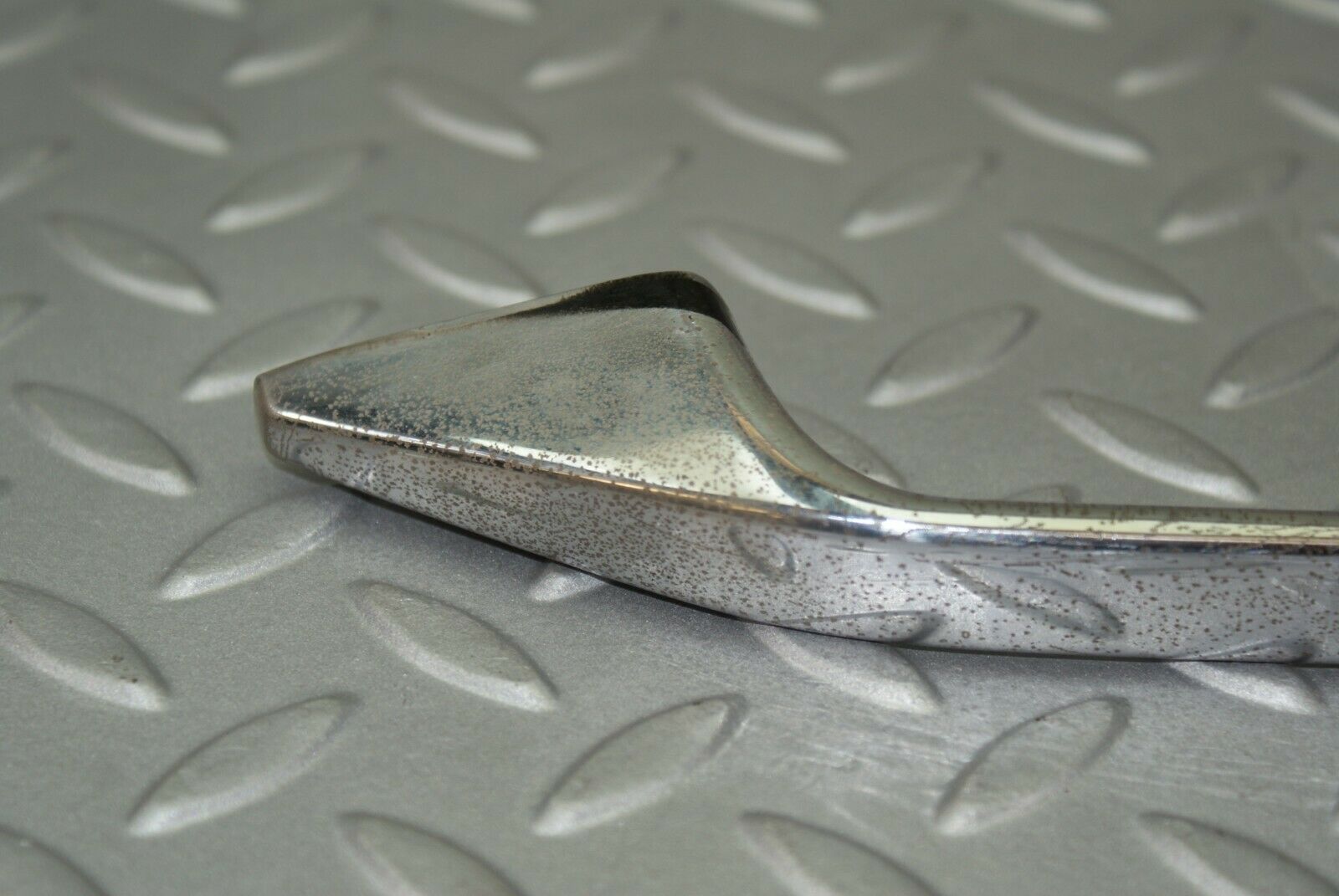 3105 Mercedes-Benz W115 220D Door Handle Rear Right 1157660401