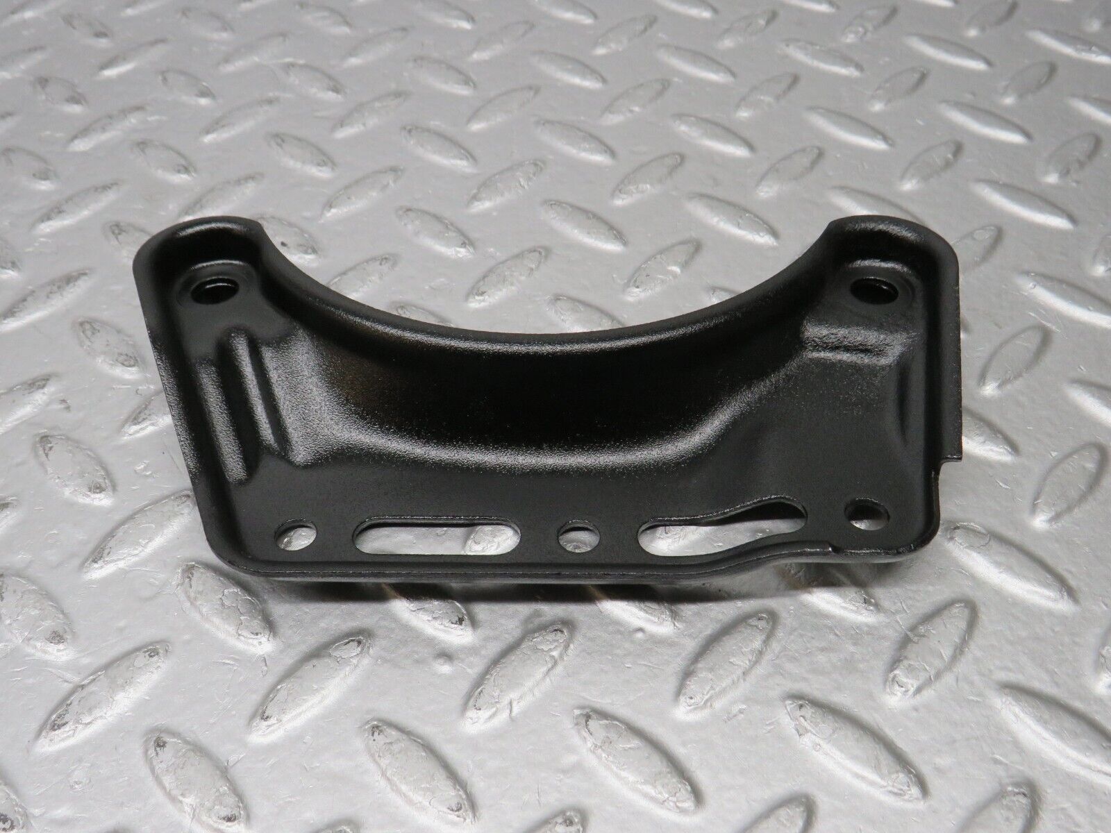 38968 Mercedes-Benz W201 190E 2.6L Air Conditioning Compressor Support Bracket