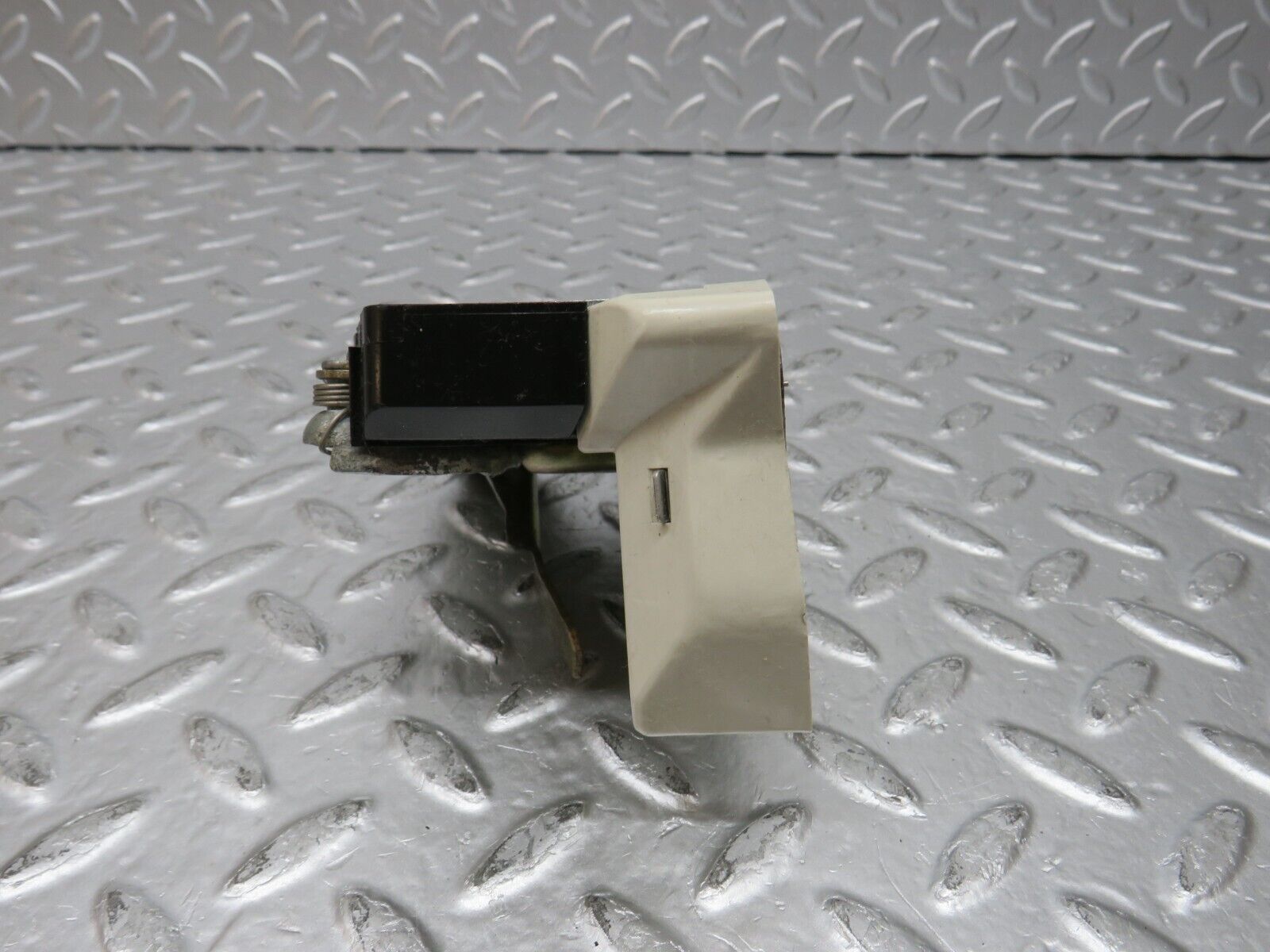 31796 Mercedes-Benz W201 190LE 1.8L Rear Right Door Lock Mechanism