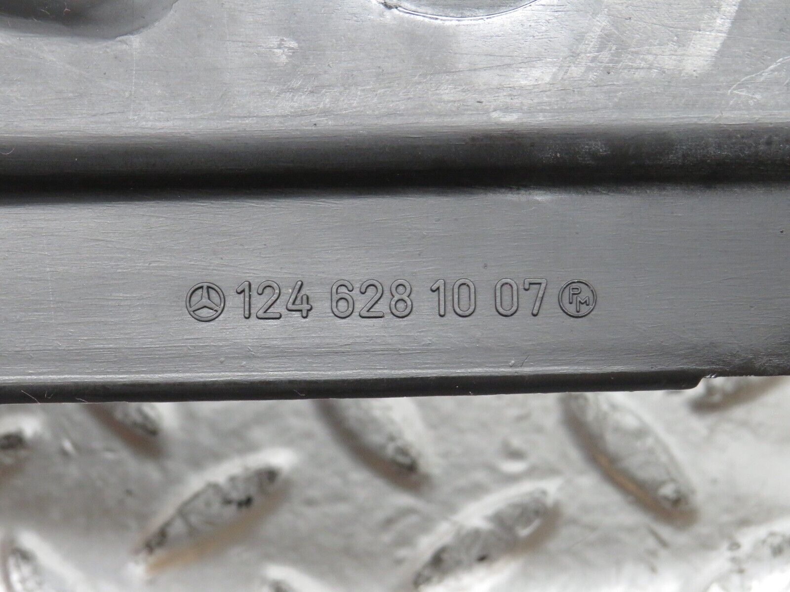 27614 Mercedes-Benz S124 300TE Wagon Covering Side Member 1246281007