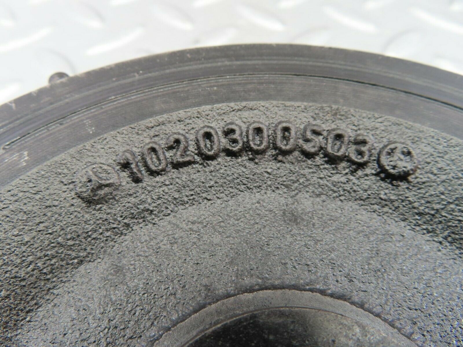 10569 Mercedes-Benz C123 230CE Coupe Crankshaft Vibration Absorber 1020300503