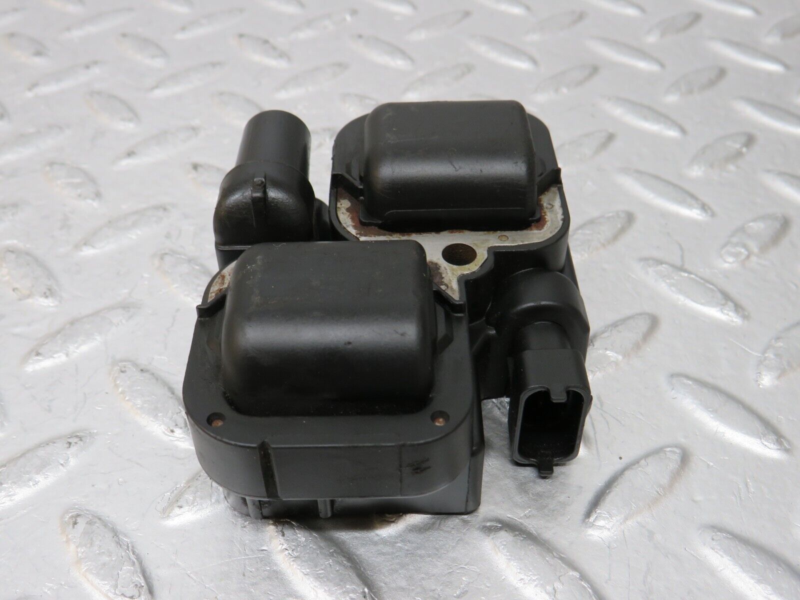 34918 Mercedes-Benz W210 320E Ignition Coil Bosch 0001587803 0221503035