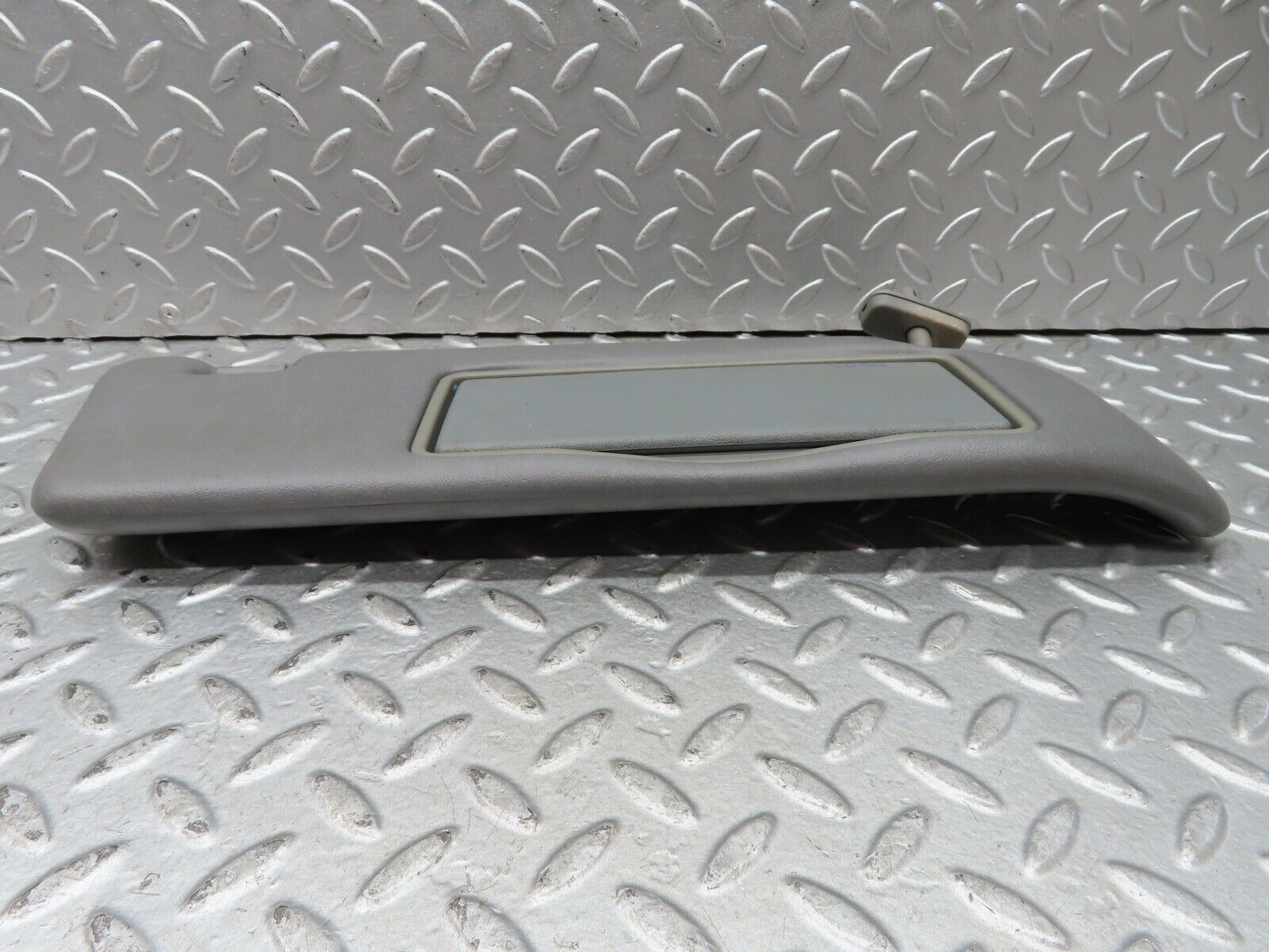 19454 Mercedes-Benz C140 CL420 Coupe Sun Visor Right Side Grey