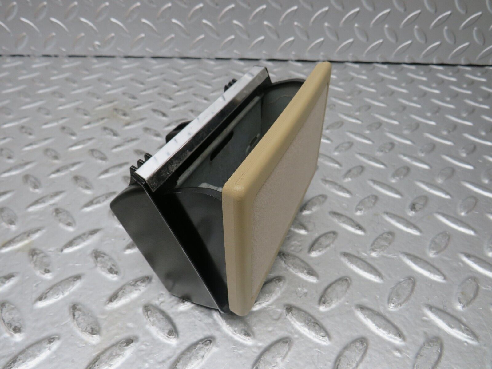 27504 Mercedes-Benz S124 300TE Wagon Rear Door Ashtray