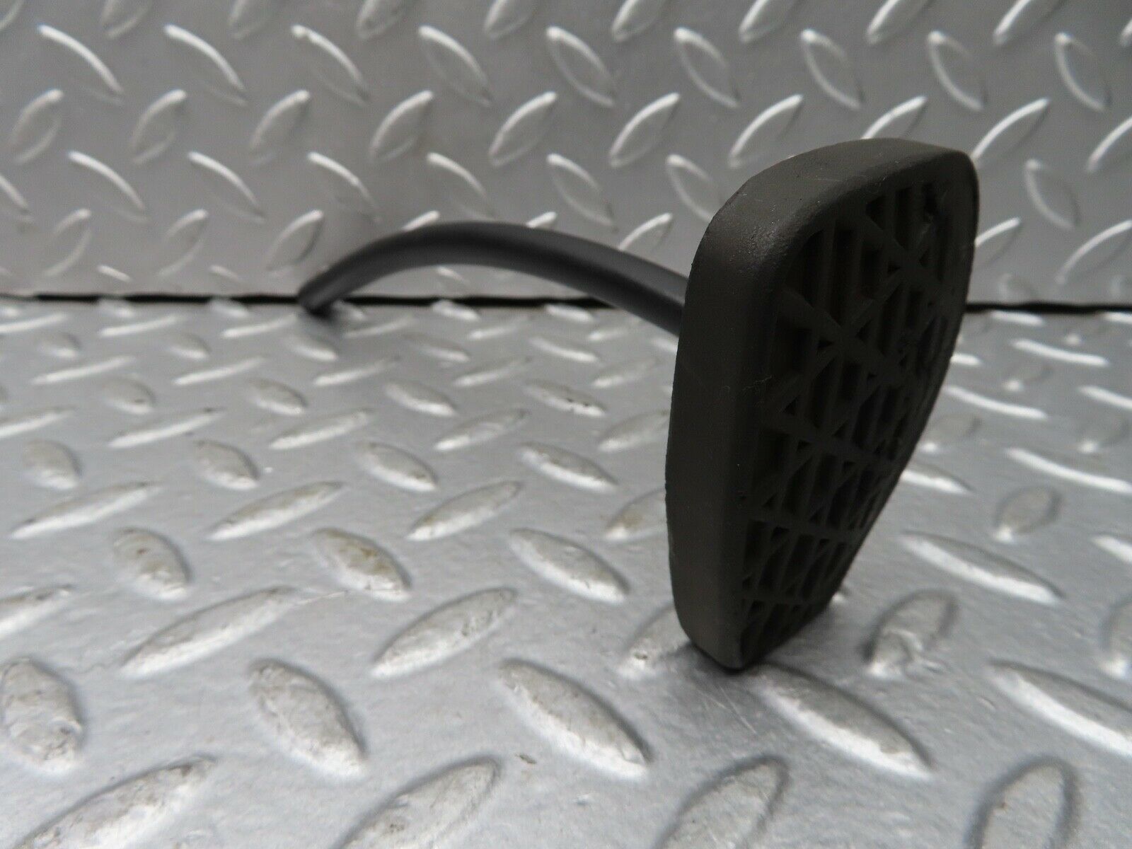 18922 Mercedes-Benz W121 190b Ponton Clutch Pedal With Rubber