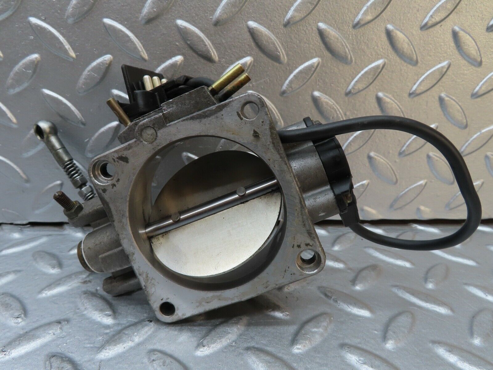 20037 Mercedes-Benz R129 300SL Coupe Throttle Body Valve 0021402853