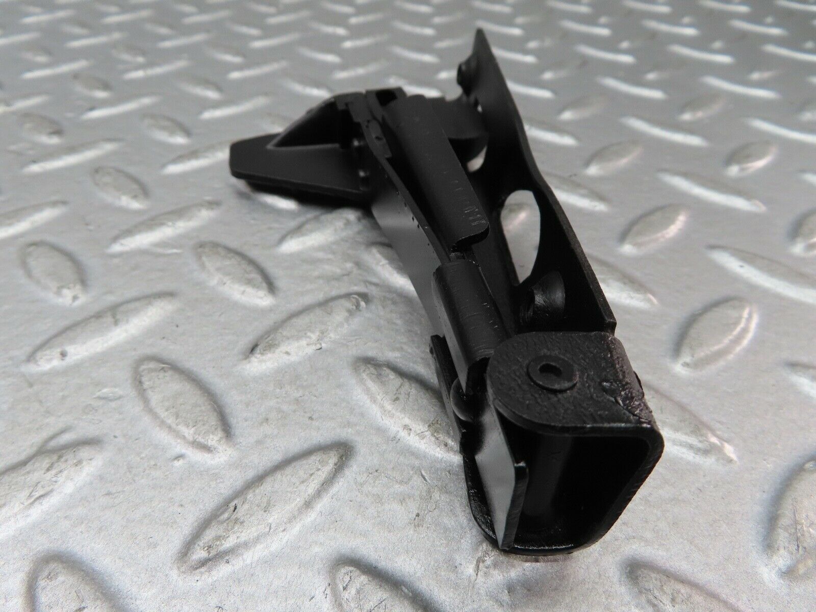 18832 Mercedes-Benz W121 190b Ponton Trunk Lock