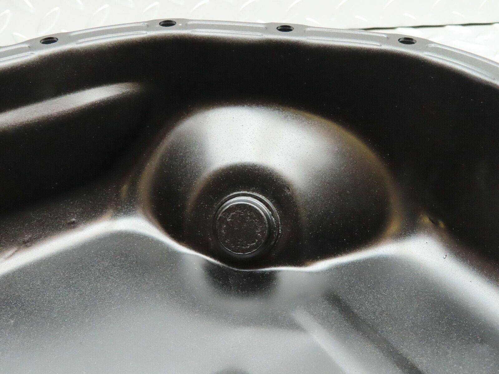 4891 Mercedes-Benz W114 280CE Coupe Oil Sump