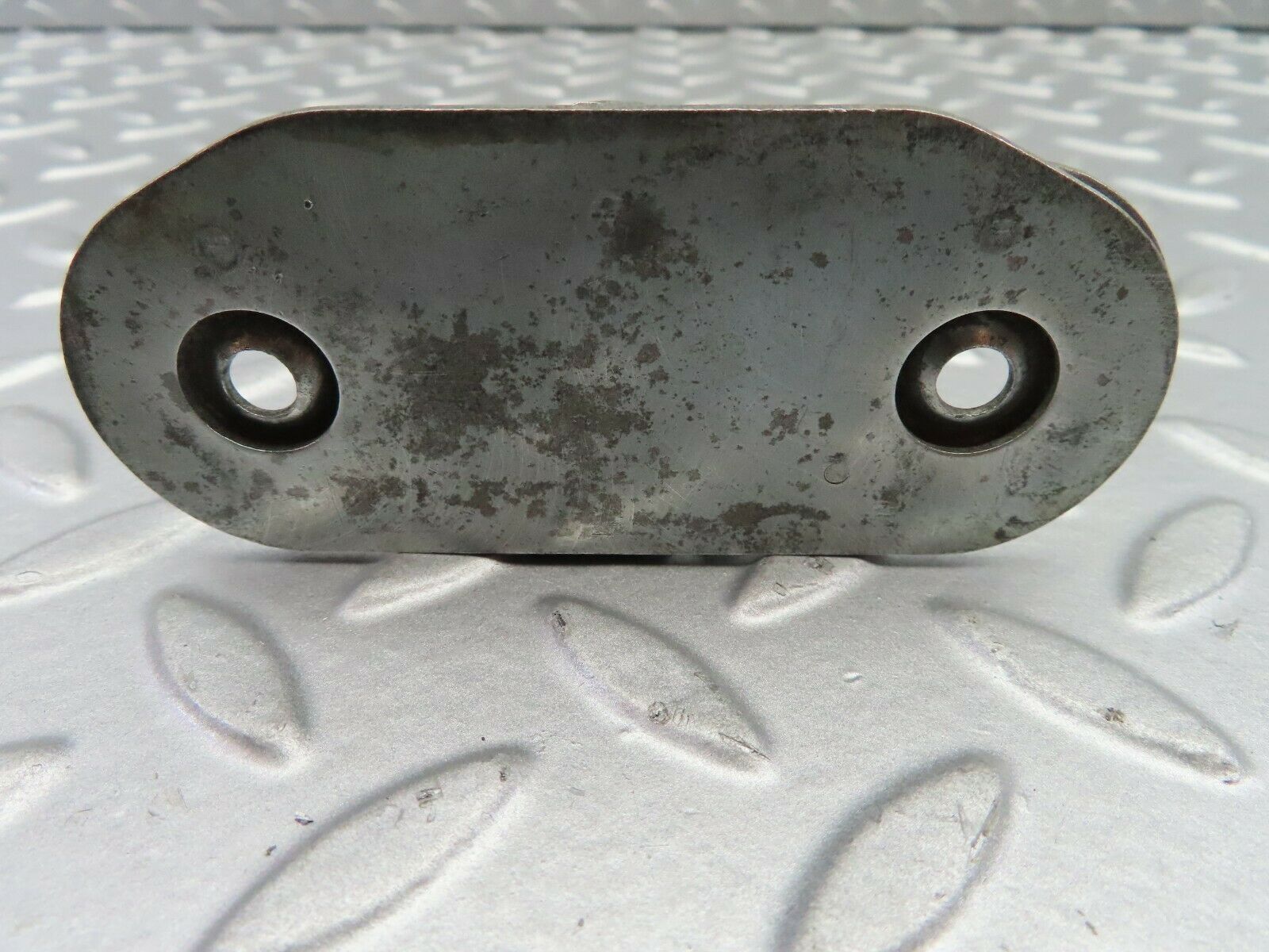 7187 Mercedes-Benz C107 350SLC Coupe Boot Latch Lock