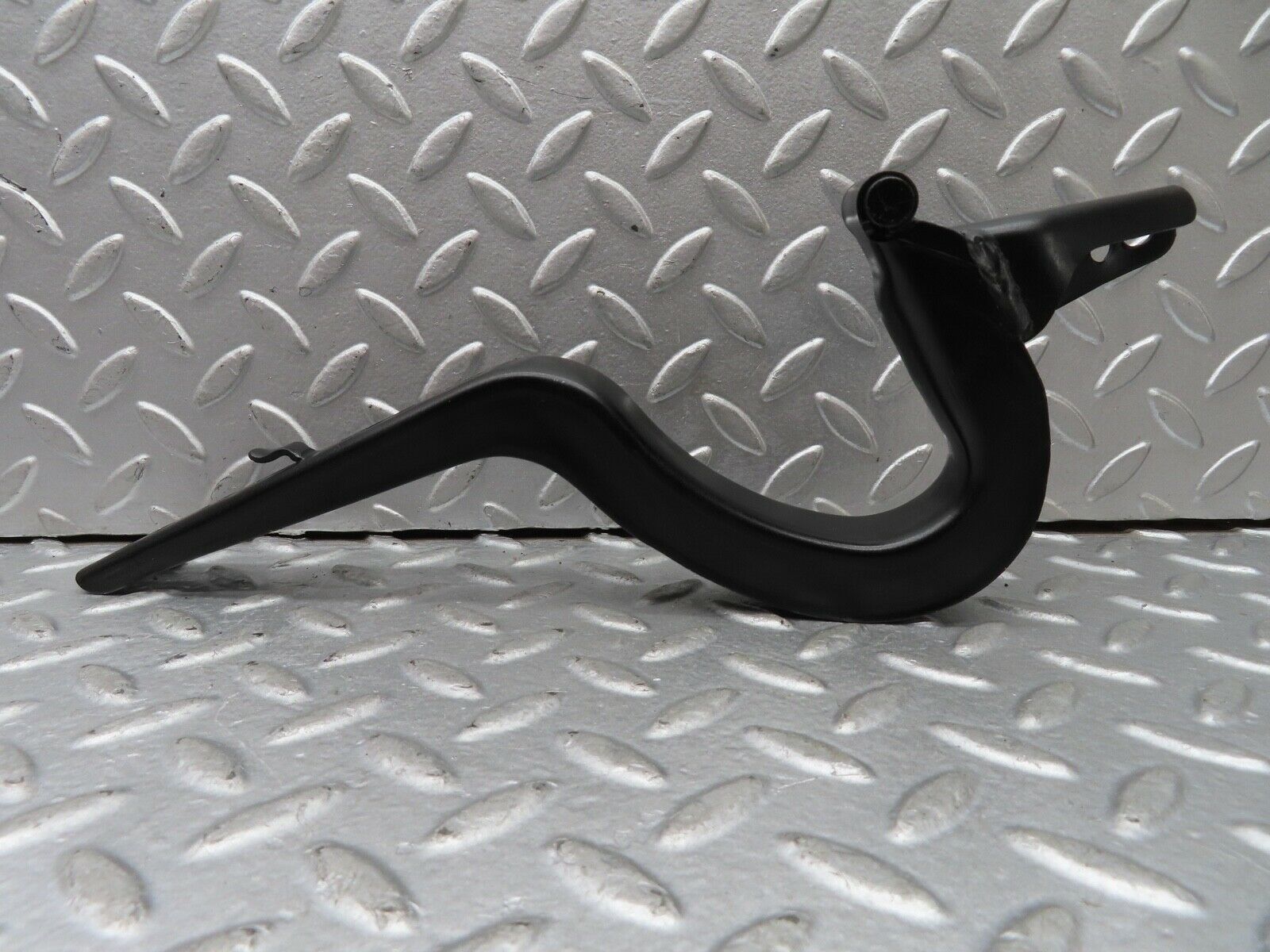 19088 Mercedes-Benz W123 300D Trunk Lid Hinge Left Side 1237500187