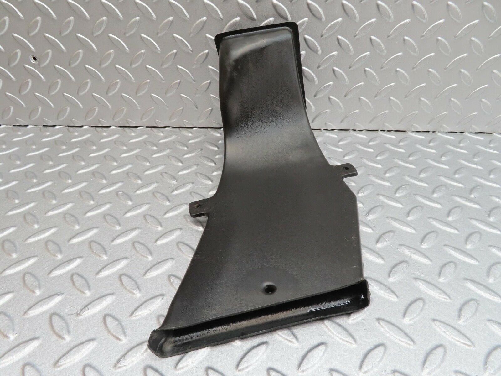 13935 Mercedes-Benz C107 280SLC Floor Ventilation Duct Left 1078310146