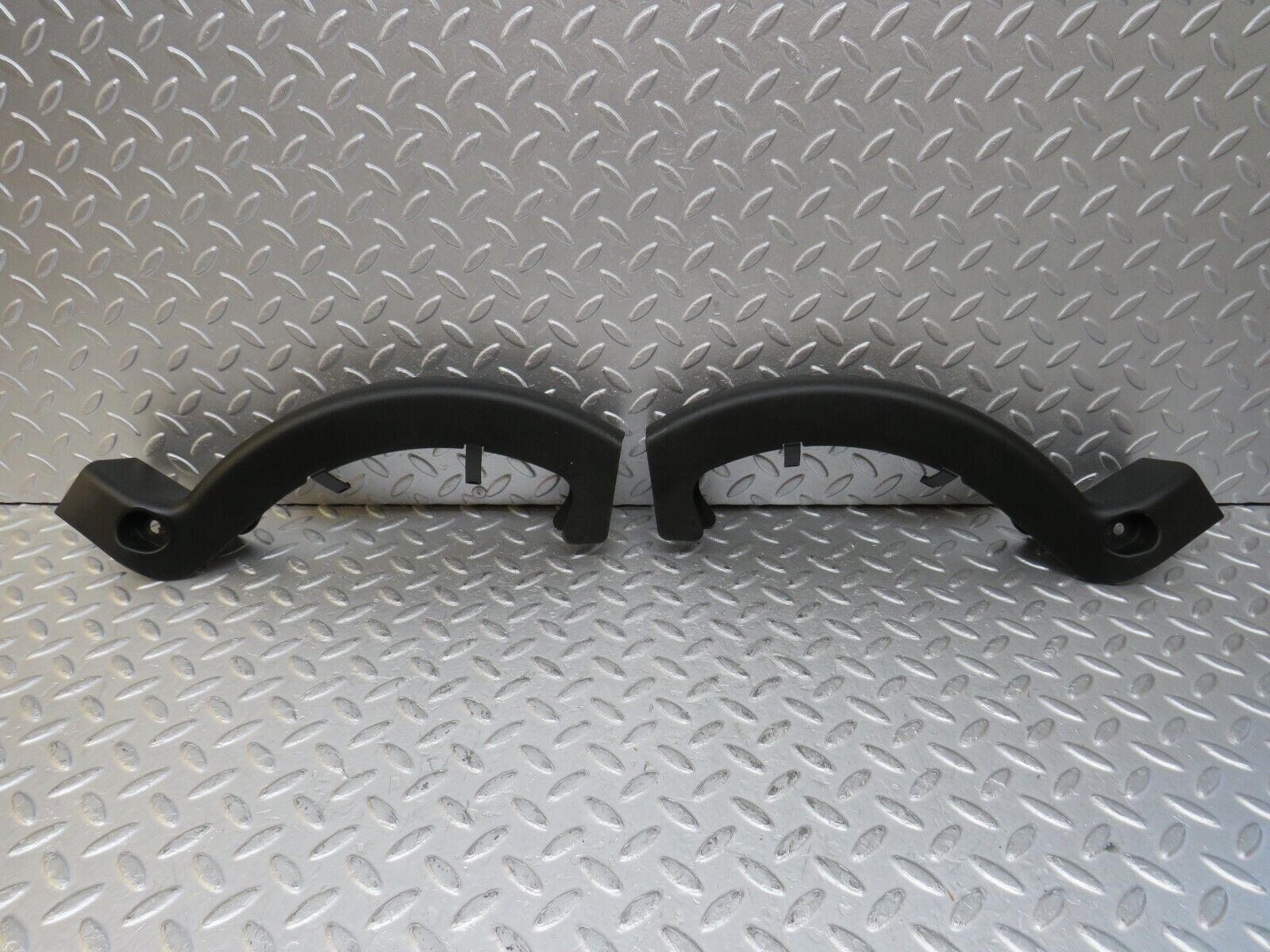 35212 Mercedes-Benz W221 Trunk Lid Hinge Cover Pair 2216930217 2216930117