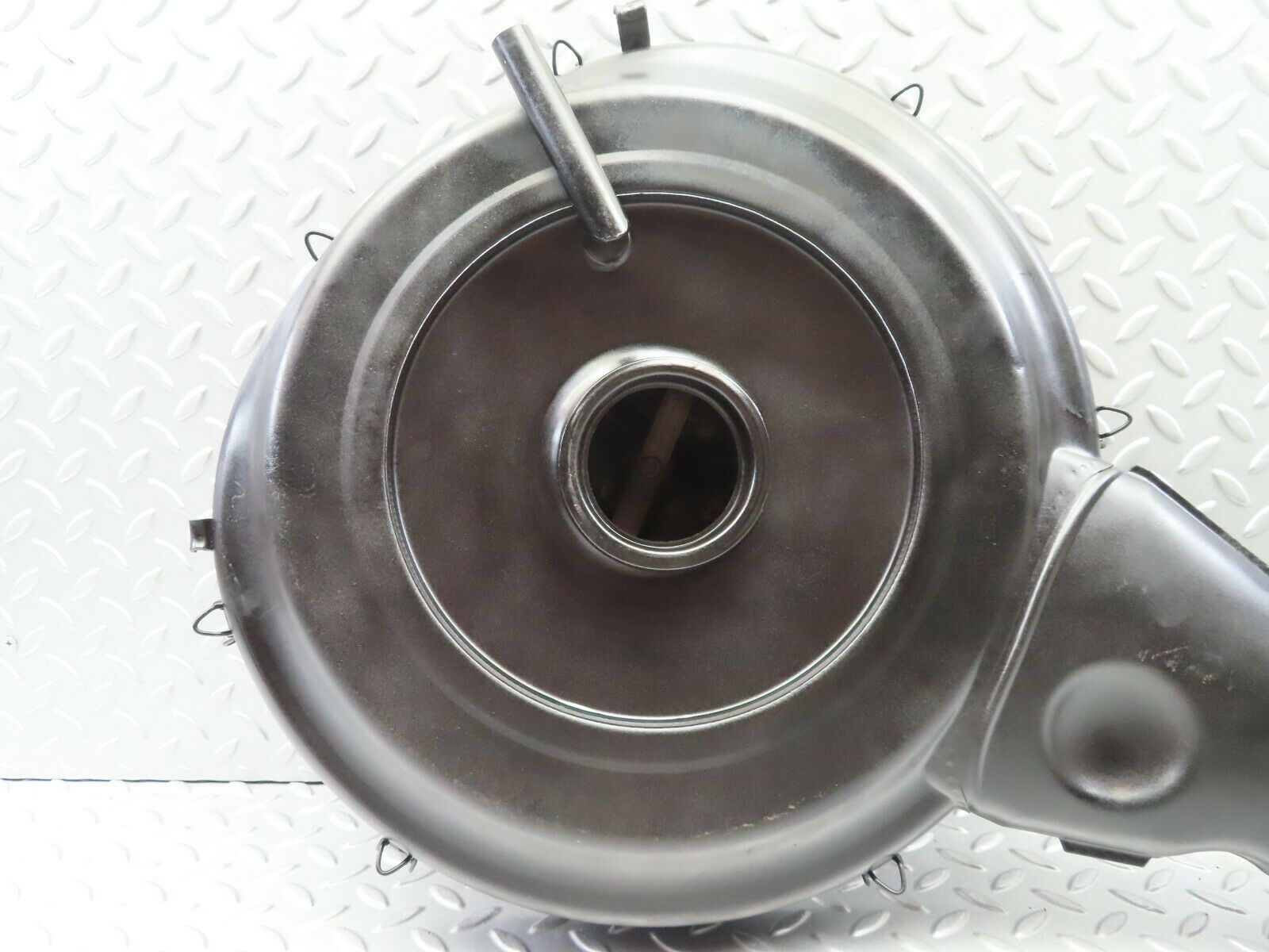 7058 Mercedes-Benz C107 350SLC Coupe Air Filter Housing Box 0070942702