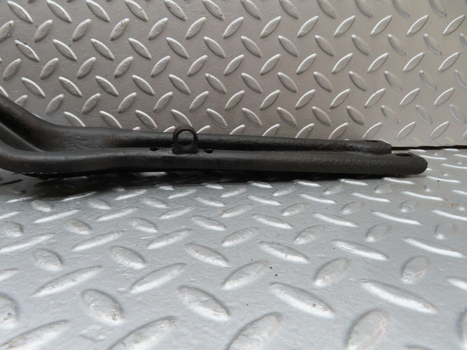 18219 Mercedes-Benz W111 220SE Coupe Gearbox Mount Bracket