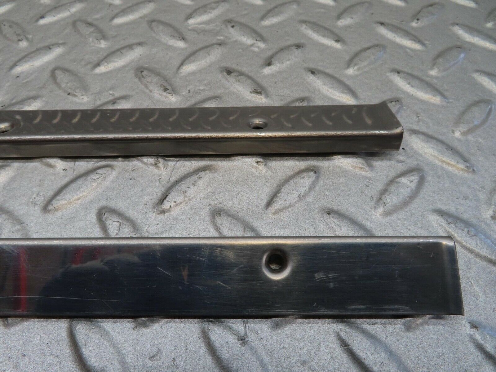 14386 Mercedes-Benz W116 350SE Sunroof Sliding Guide Rail L/R