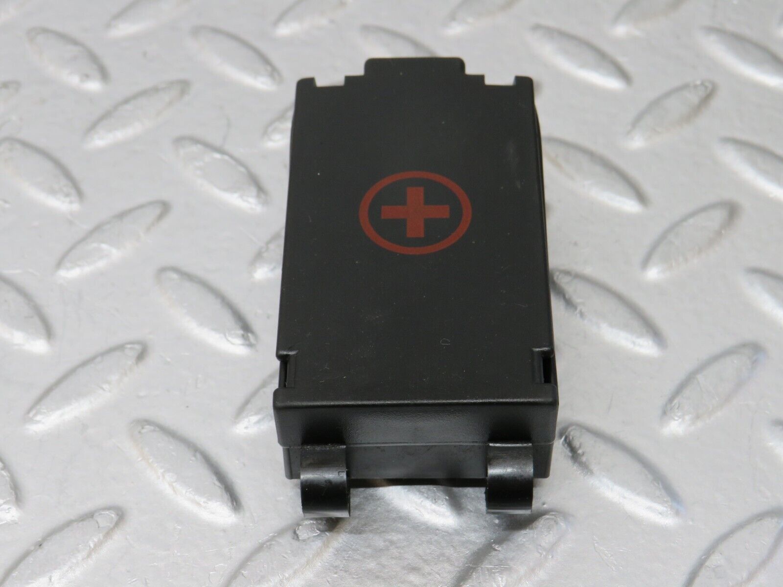 35073 Mercedes-Benz W210 320E Battery Positive Terminal Cover Lid 2105451303