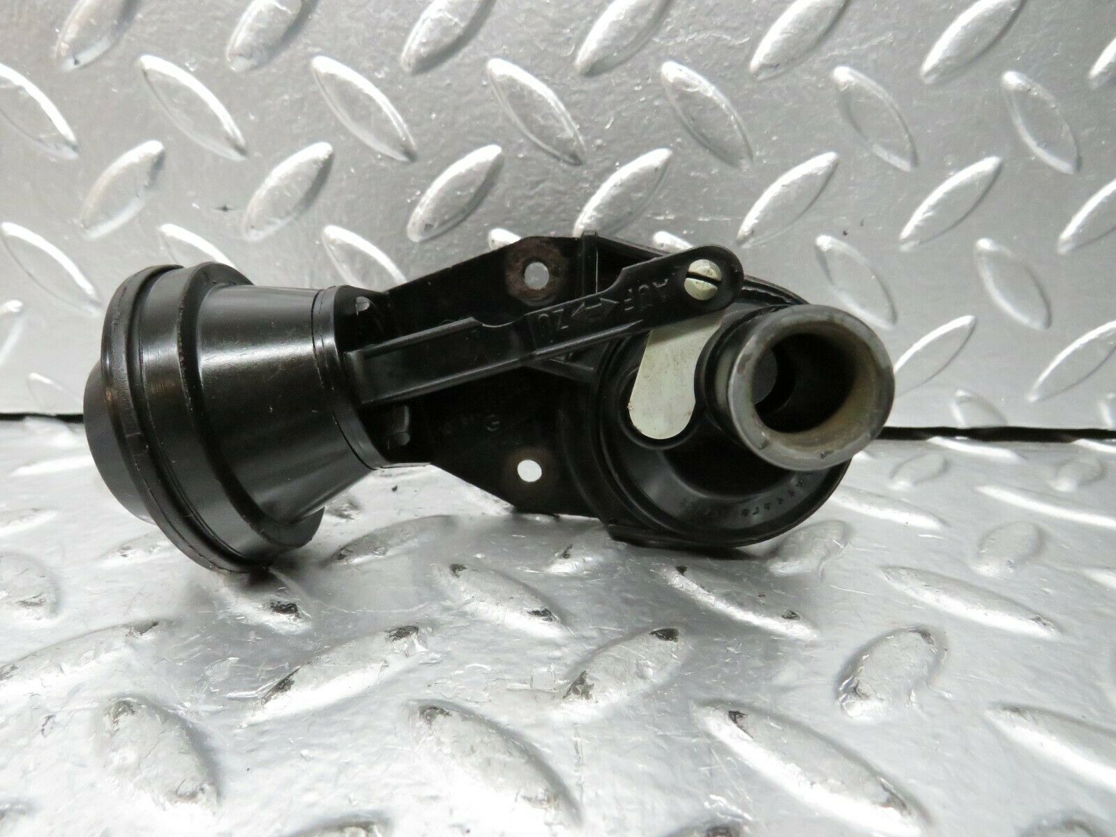 23779 Mercedes-Benz C107 450SLC Coupe Heater Control Valve 1078300584