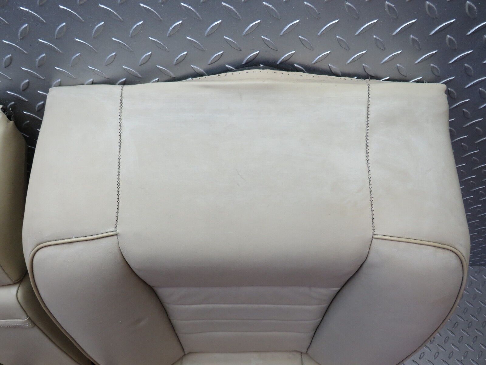 34414 Mercedes-Benz C126 380SEC Coupe Rear Seat Set Leather Beige 1249240123