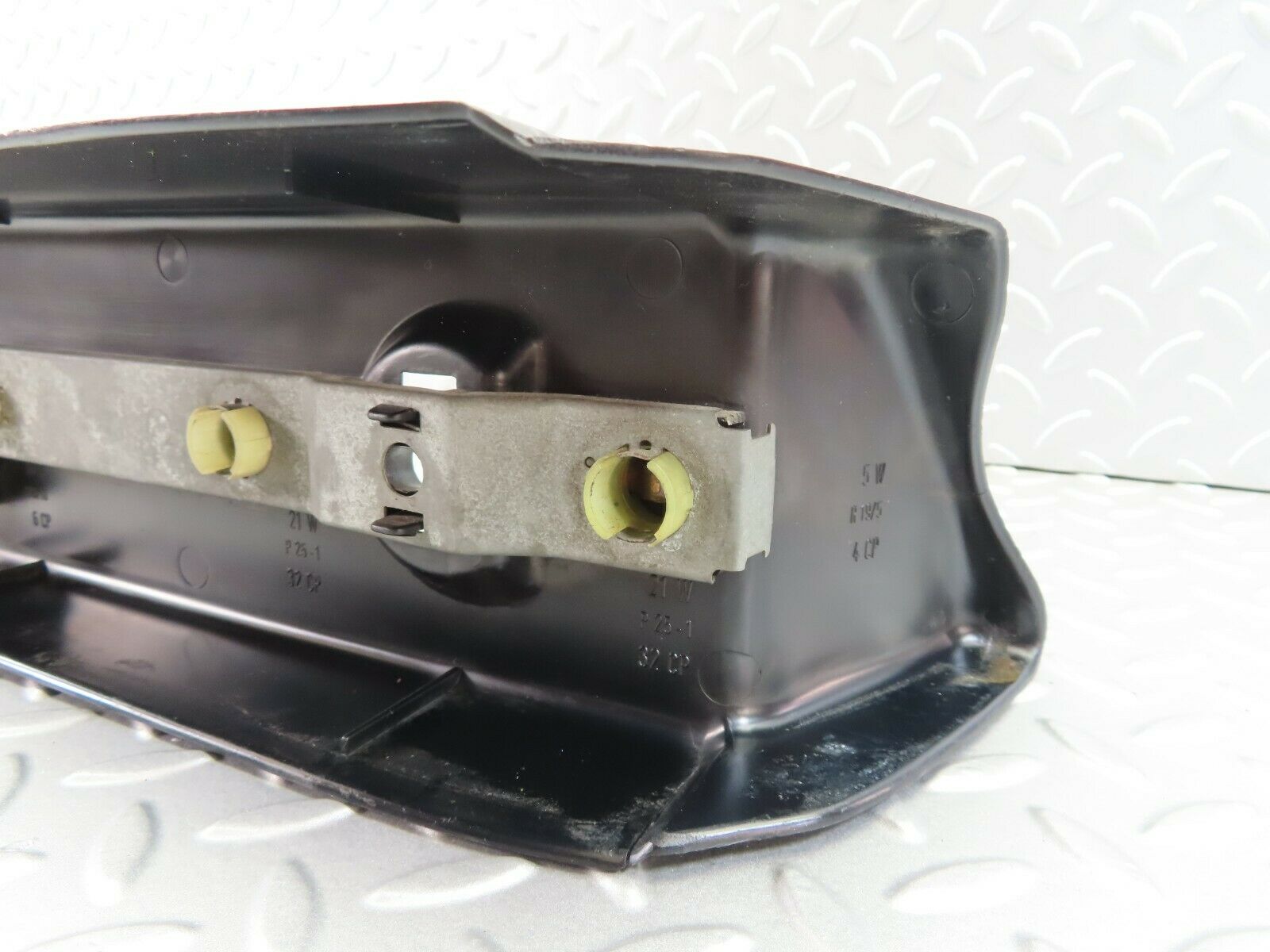 7338 Mercedes-Benz W116 450SE Right Tail Light Cover Bulb Holder