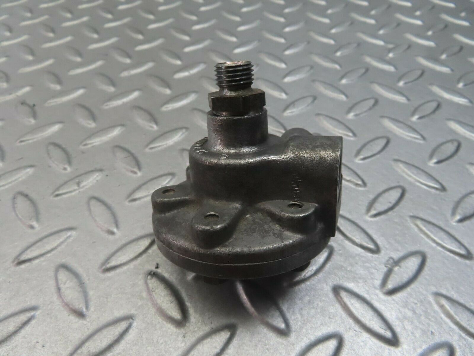 8264 Mercedes-Benz W108 Fuel Backflow Damper Regulator 1270700268