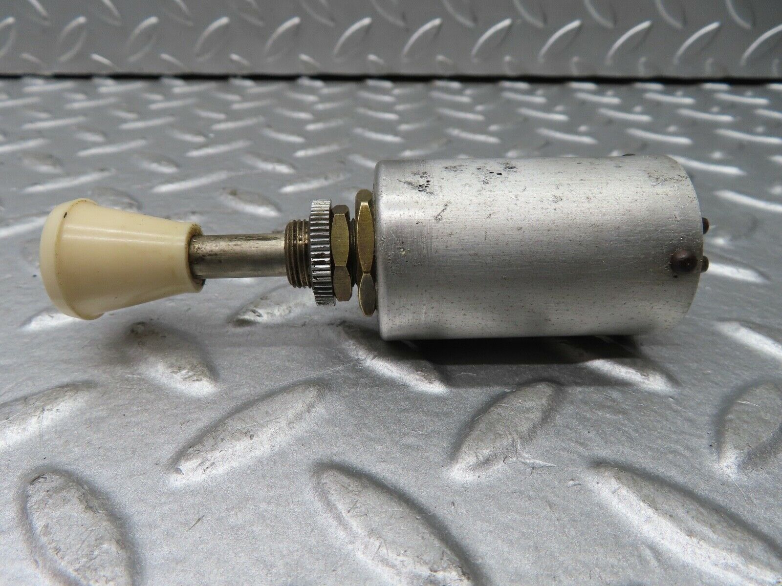 18873 Mercedes-Benz W121 190b Ponton Windscreen Washer Hand Pump
