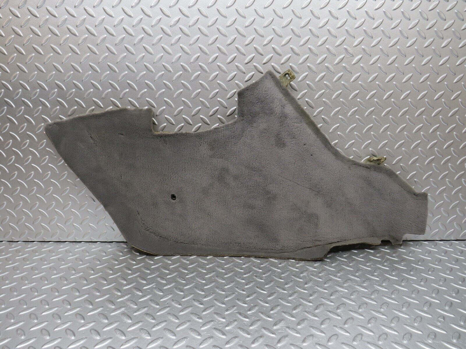 31340 Mercedes-Benz S124 220TE Wagon Centre Console Carpet Left Side Grey